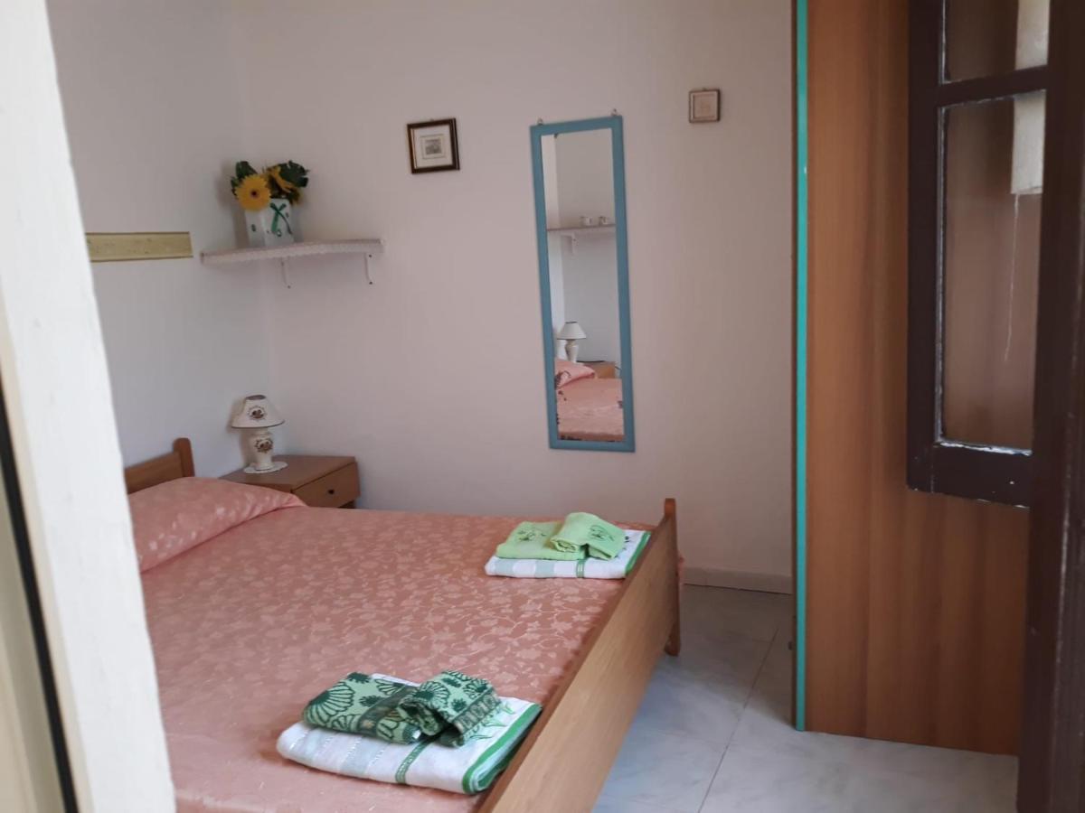 Vacanze La Strambaia 卡梅罗塔的码头 外观 照片